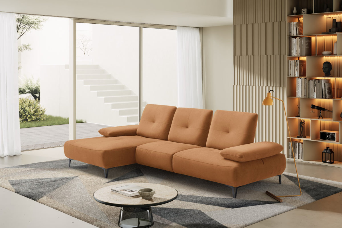 Divano 2 Posti con Chaise Longue Tokio – Komodo | Tessuto Psiche Idrorepellente, Made in Italy
